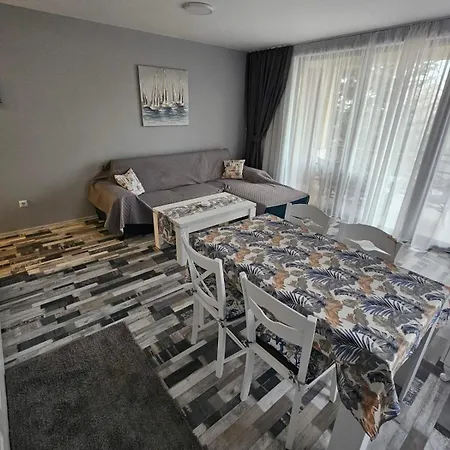 Apartment Denevi's Seaside - 2 Bedrooms