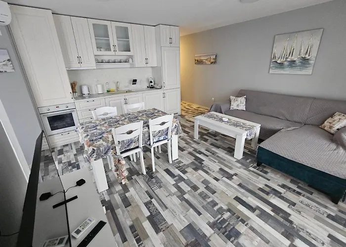 Denevi' Seaside - 2 Bedrooms * Lozenets