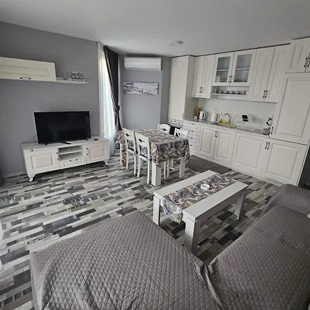 Denevi' Seaside - 2 Bedrooms Apartman